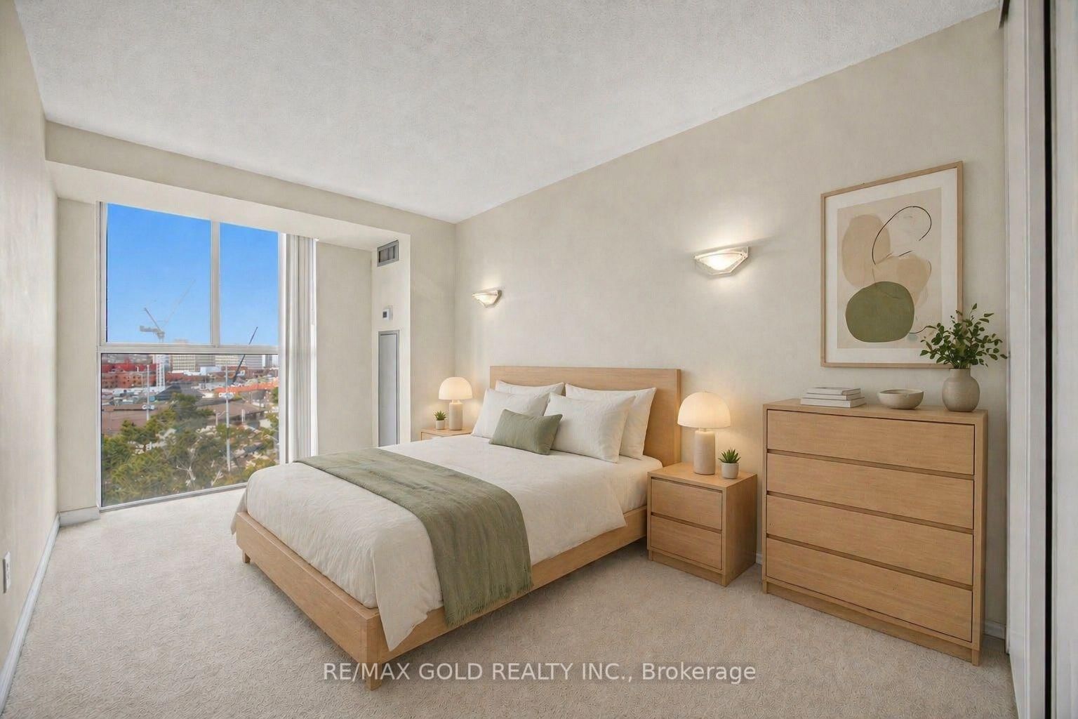 2091 Hurontario Street, Unit 908 - Photo 30