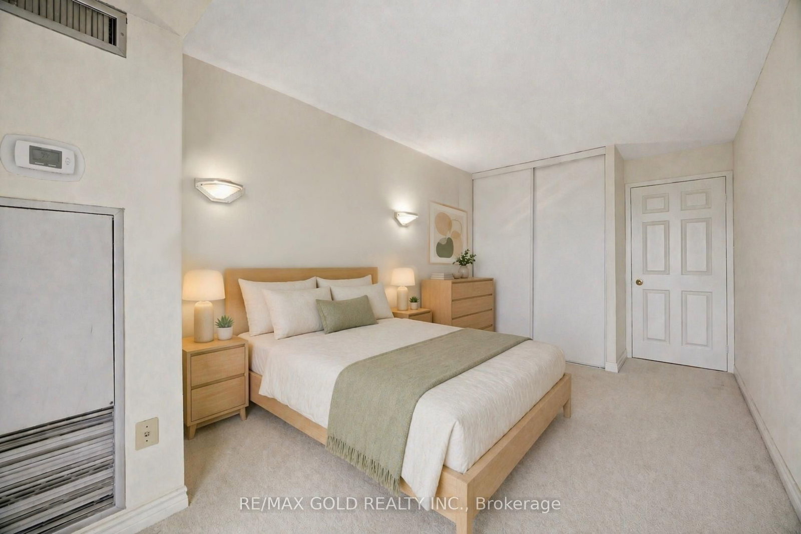 2091 Hurontario Street, Unit 908 - Photo 32