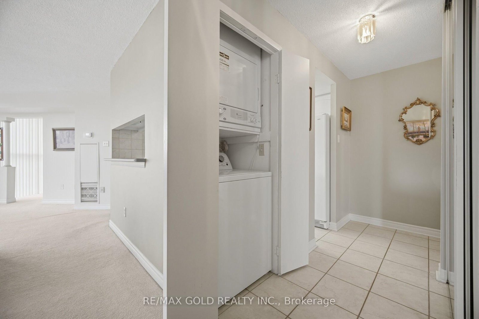 2091 Hurontario Street, Unit 908 - Photo 34