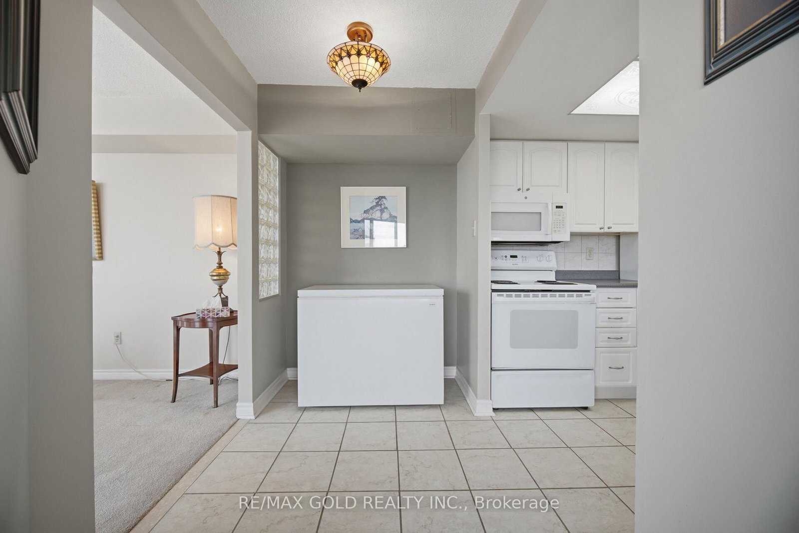 2091 Hurontario Street, Unit 908 - Photo 6