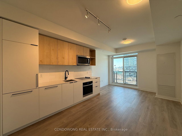 513 - 1185 Dupont Street