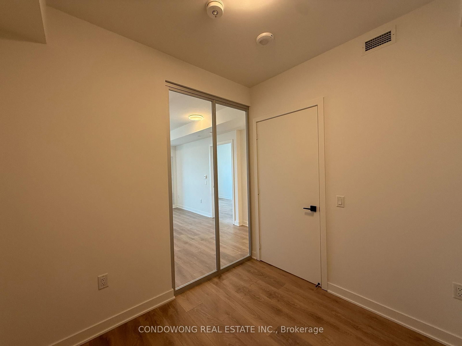 1185 Dupont Street, Unit 513 - Photo 8