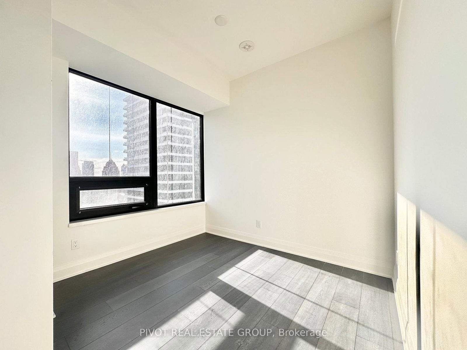 2 Erskine Road, Unit 2807 - Photo 6