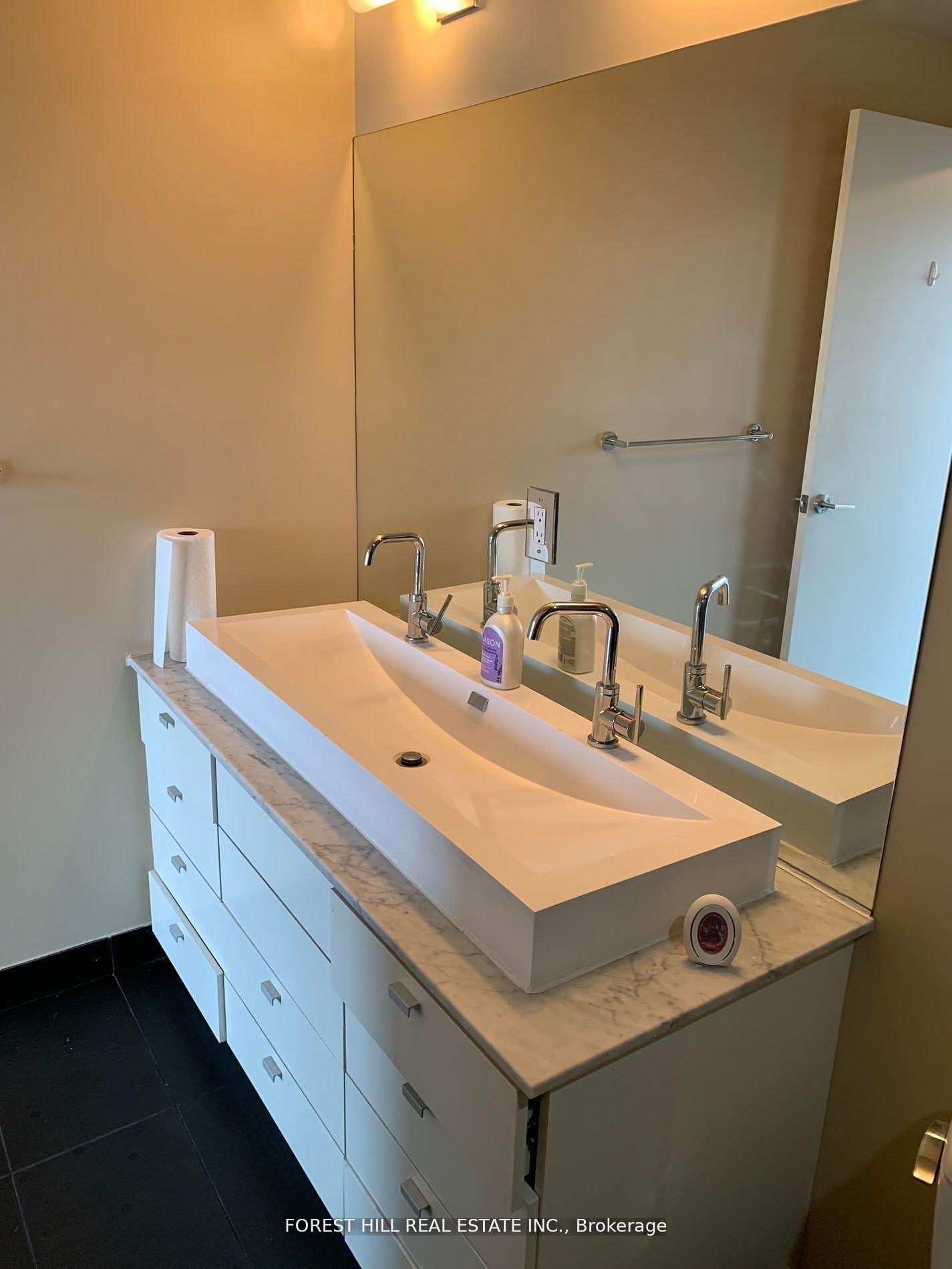 105 The Queensway Avenue, Unit 1305 - Photo 14