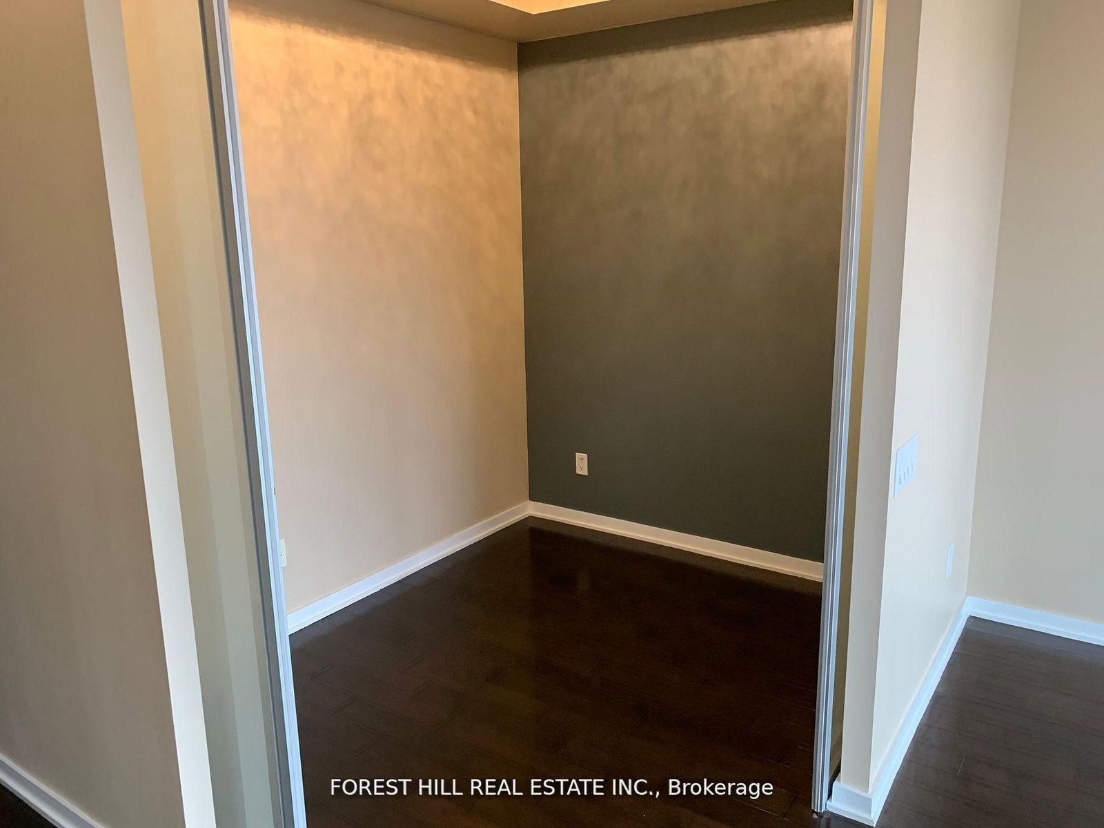 105 The Queensway Avenue, Unit 1305 - Photo 6