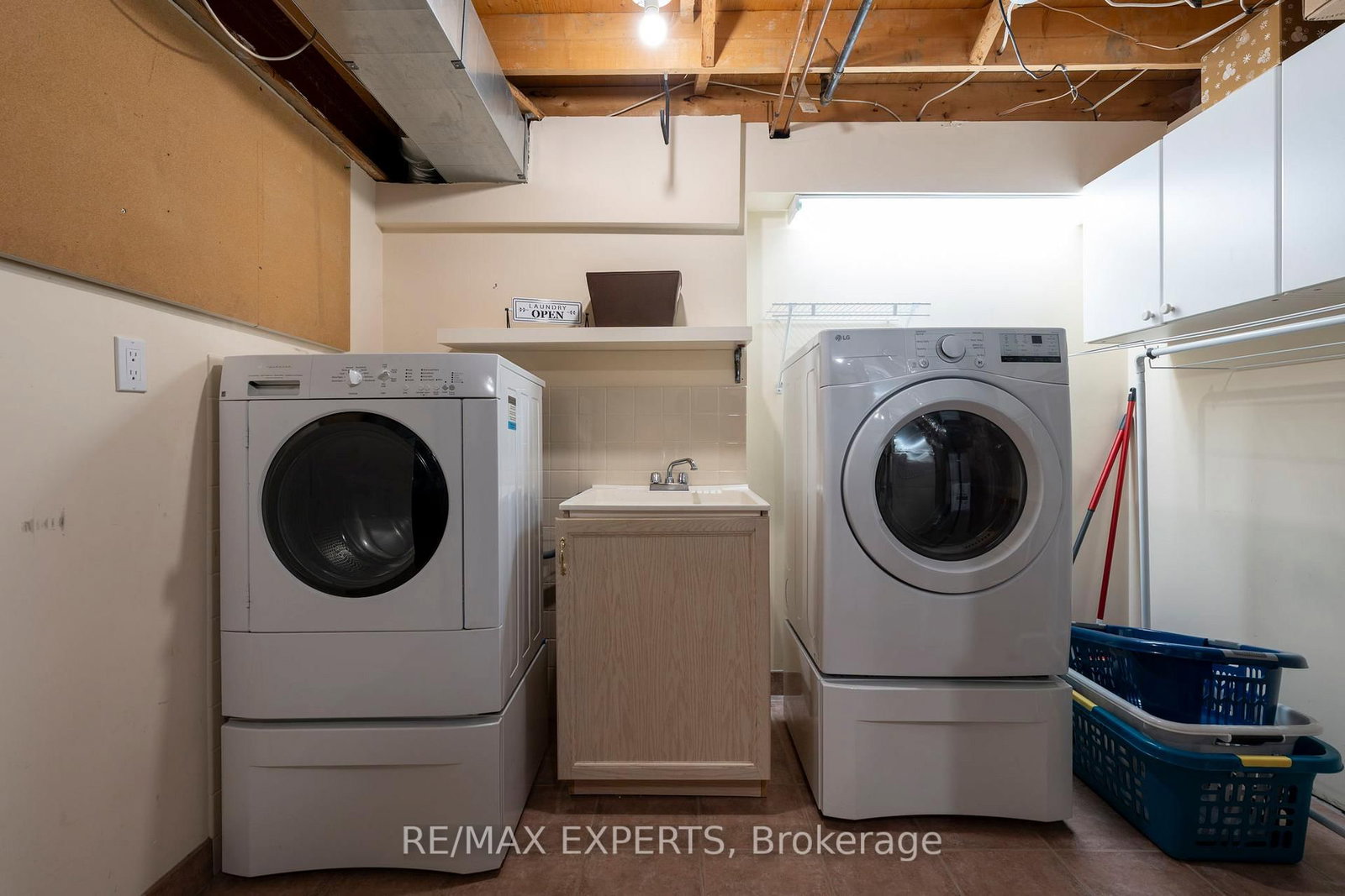 64 Whitbread Avenue - Photo 38