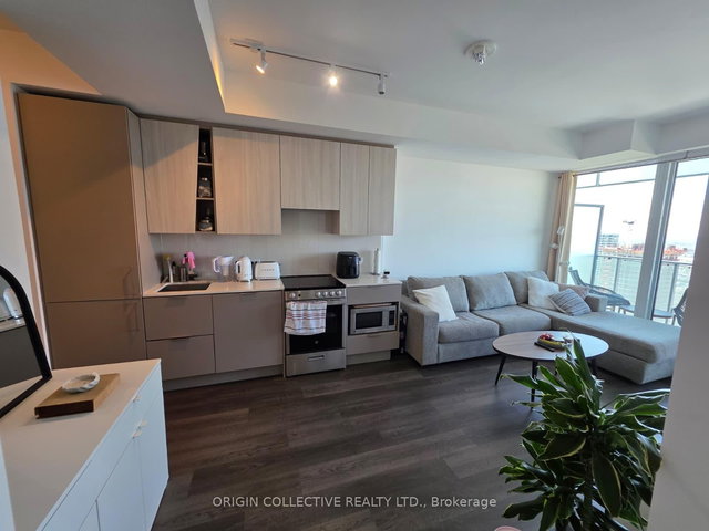 2308 - 3900 Confederation Parkway