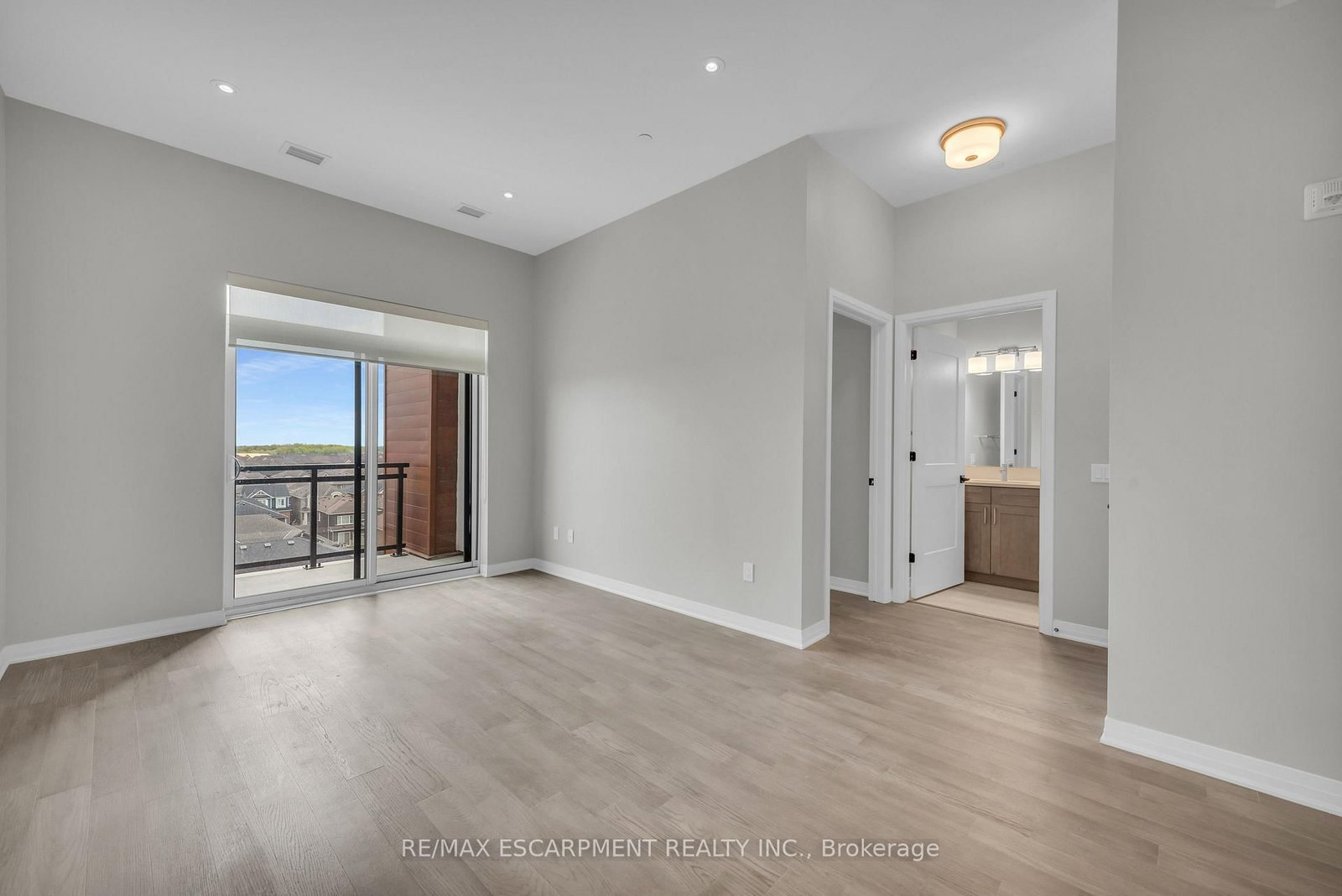 470 Gordon Krantz Avenue, Unit 601 - Photo 12