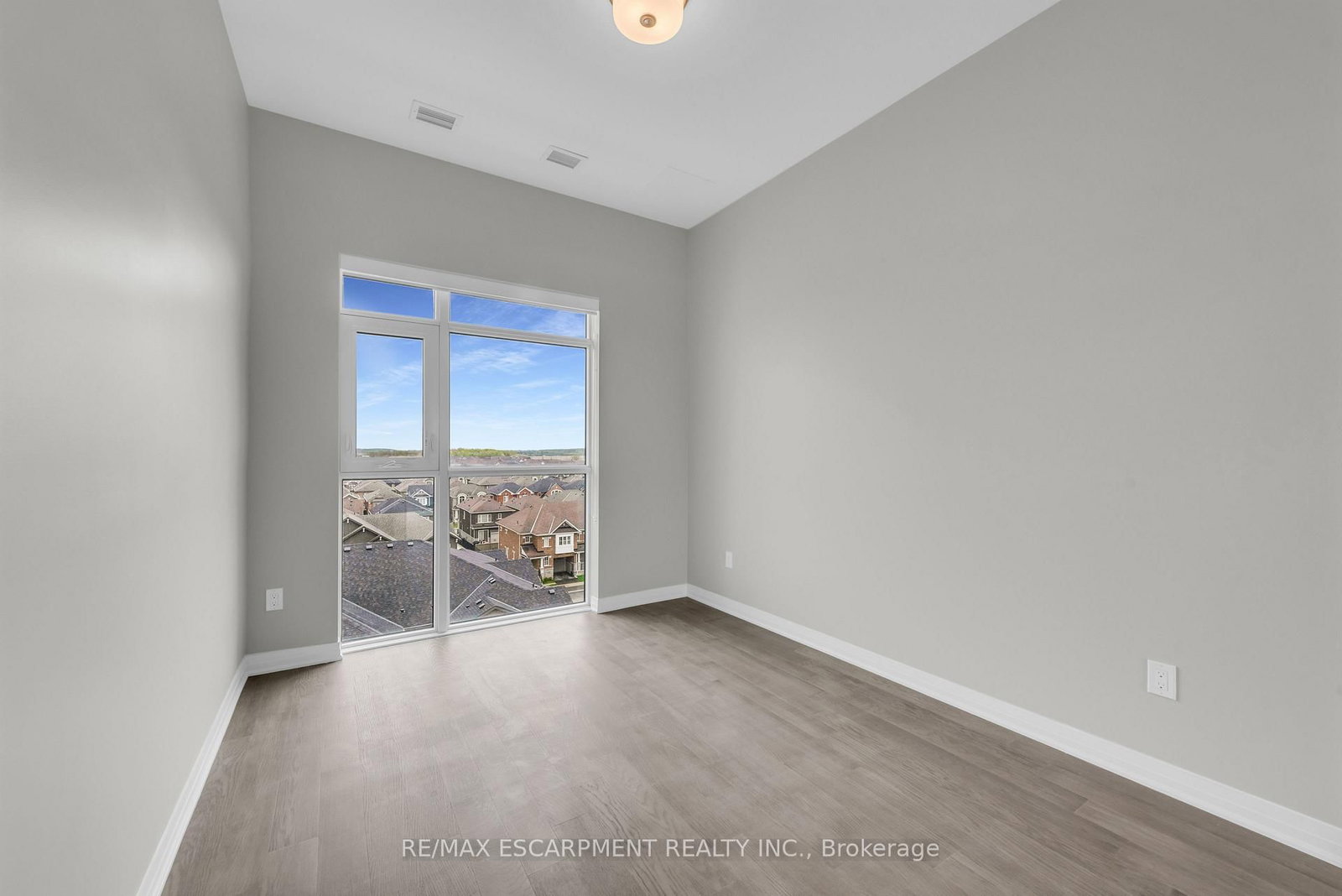 470 Gordon Krantz Avenue, Unit 601 - Photo 16