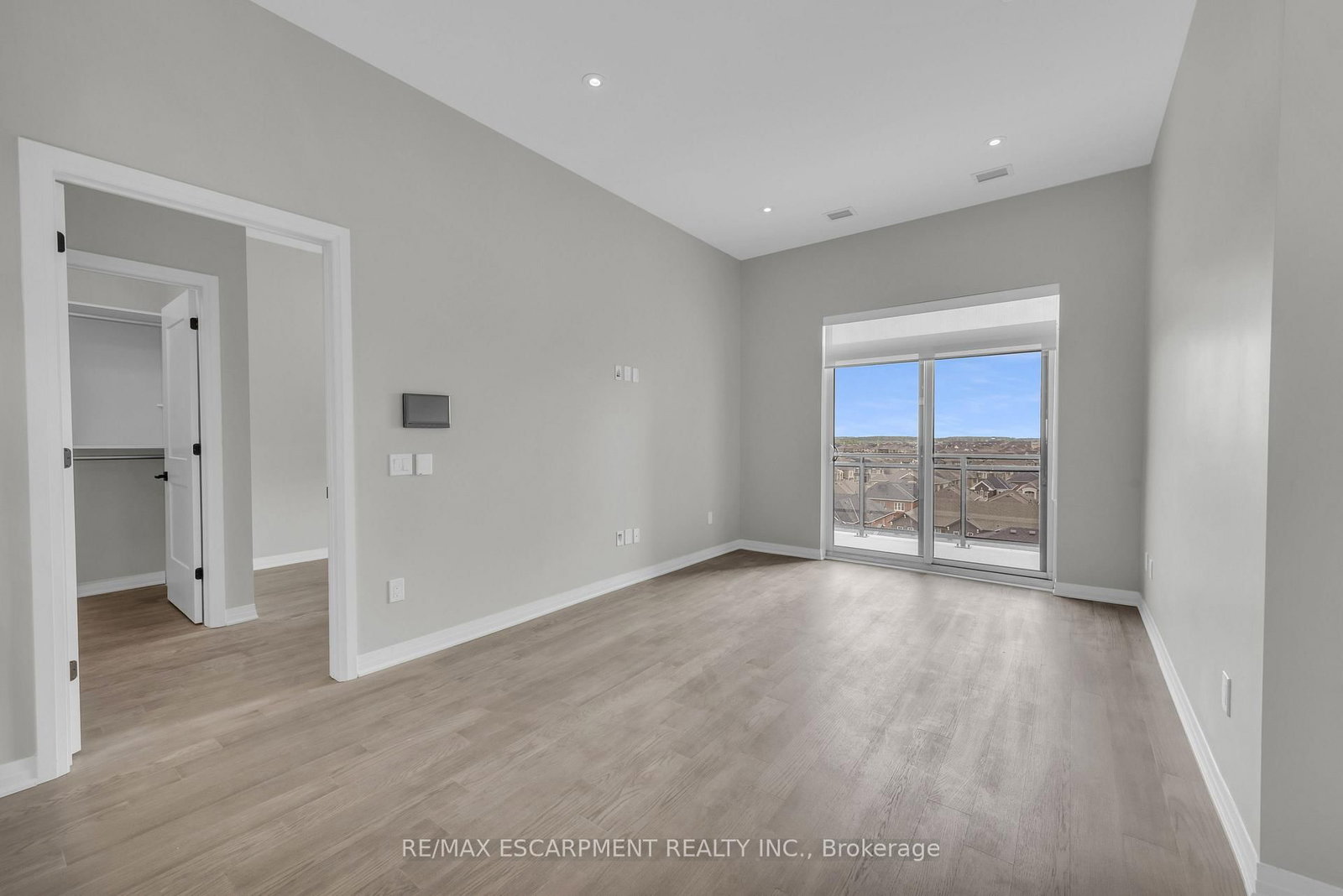 470 Gordon Krantz Avenue, Unit 601 - Photo 18