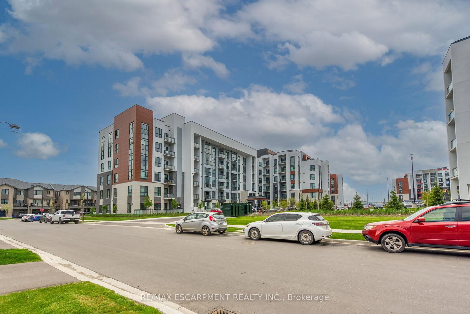 470 Gordon Krantz Avenue, Unit 601 - Photo 30