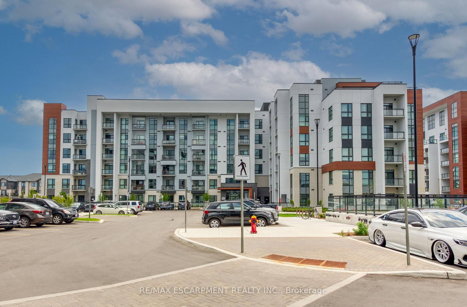 470 Gordon Krantz Avenue, Unit 601 - Photo 33