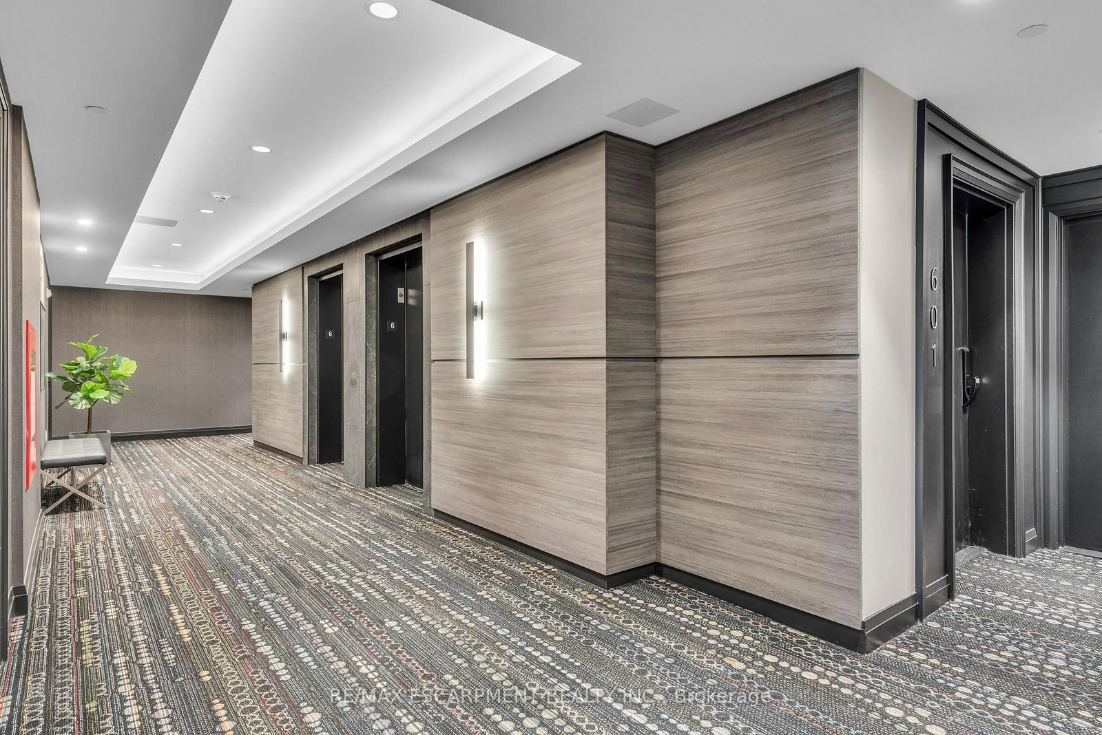 470 Gordon Krantz Avenue, Unit 601 - Photo 7