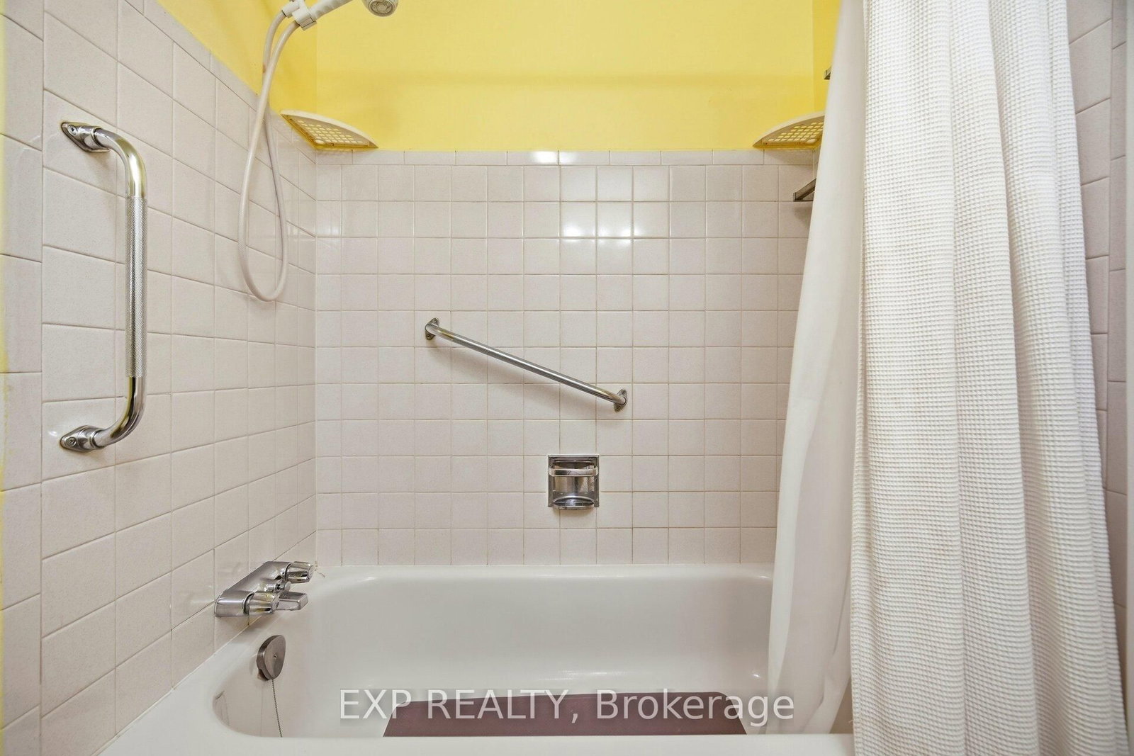 107 Archdekin Drive - Photo 22