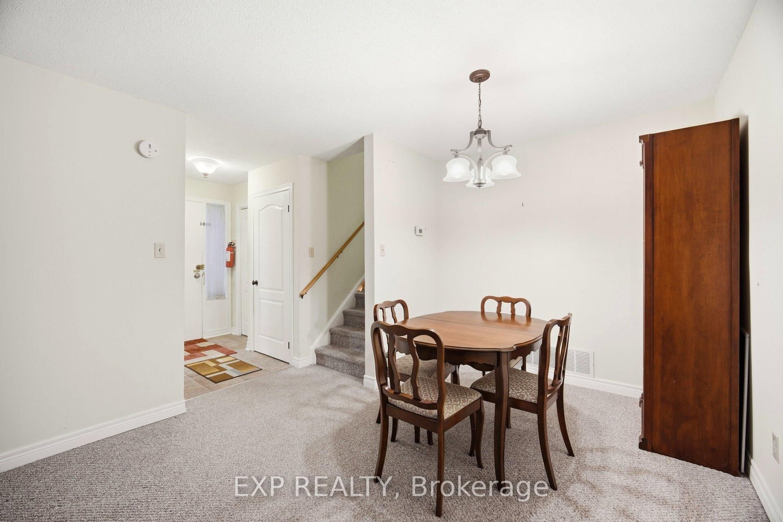 107 Archdekin Drive - Photo 8