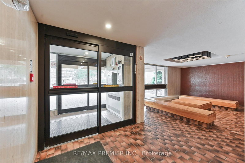 604 - 25 Four Winds Dr, Toronto, M3J 1K8 | Image 2