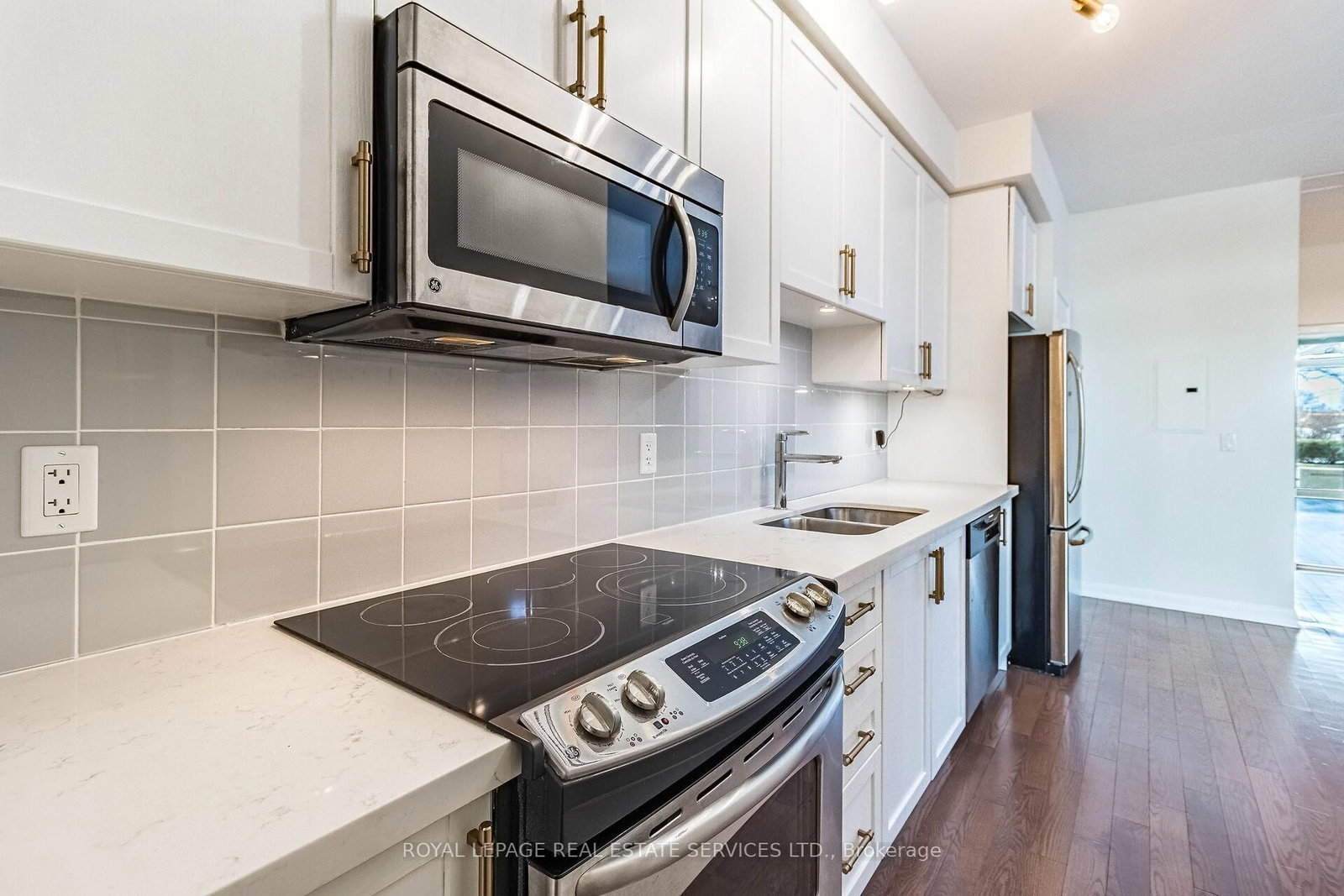 205 Sherway Gardens Road, Unit 111 - Photo 18