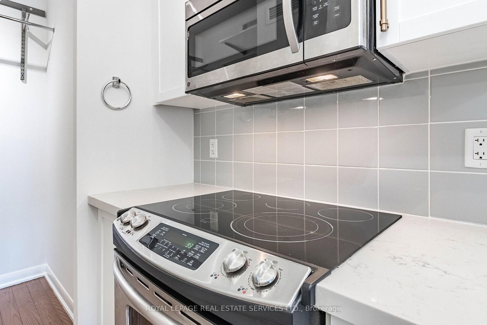 205 Sherway Gardens Road, Unit 111 - Photo 20