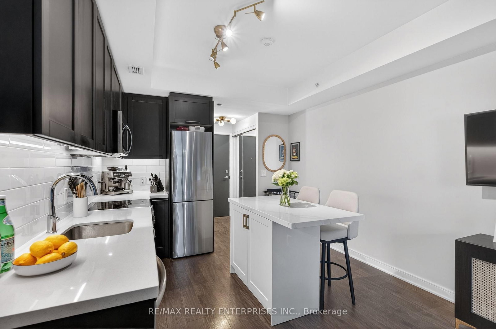 1 Neighbourhood Lane, Unit 401 - Photo 10