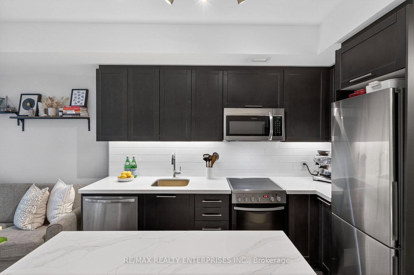 1 Neighbourhood Lane, Unit 401 - Photo 13