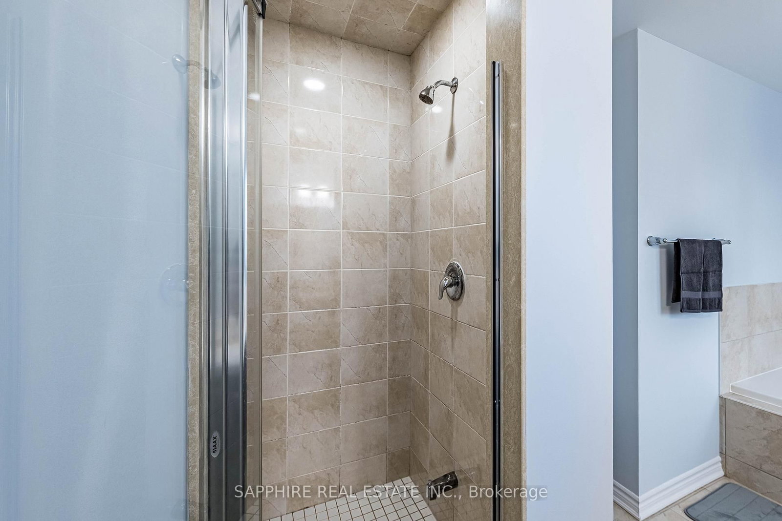 325 Trudeau Drive E - Photo 23