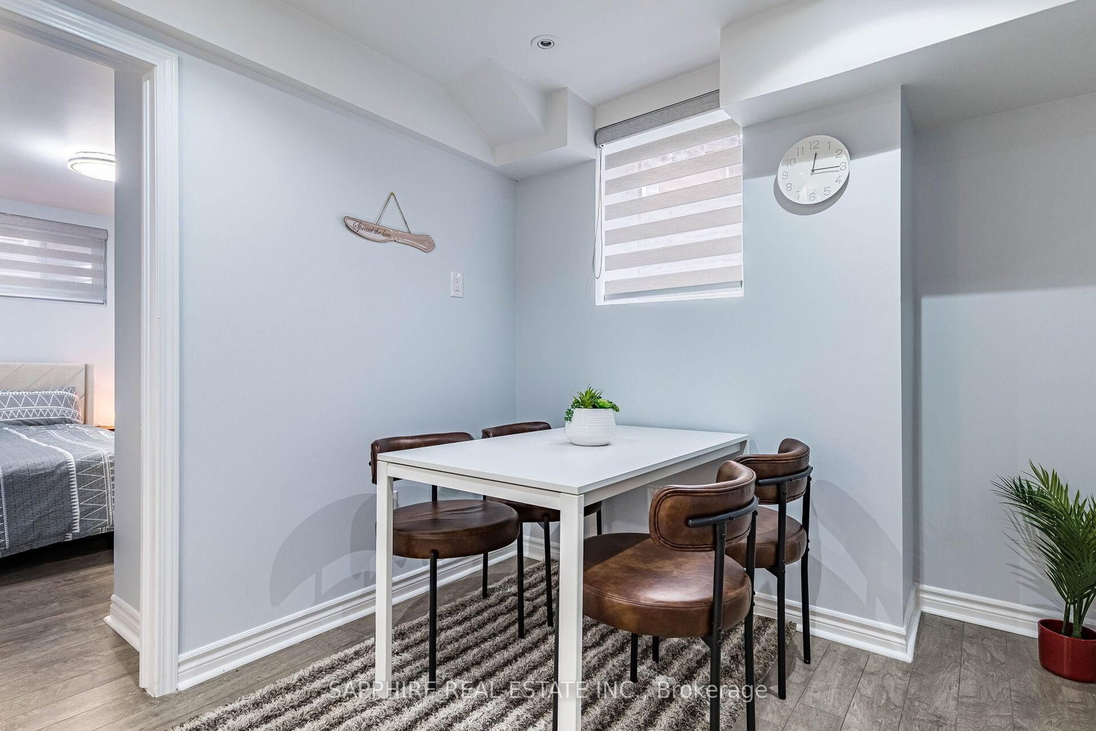 325 Trudeau Drive E - Photo 38