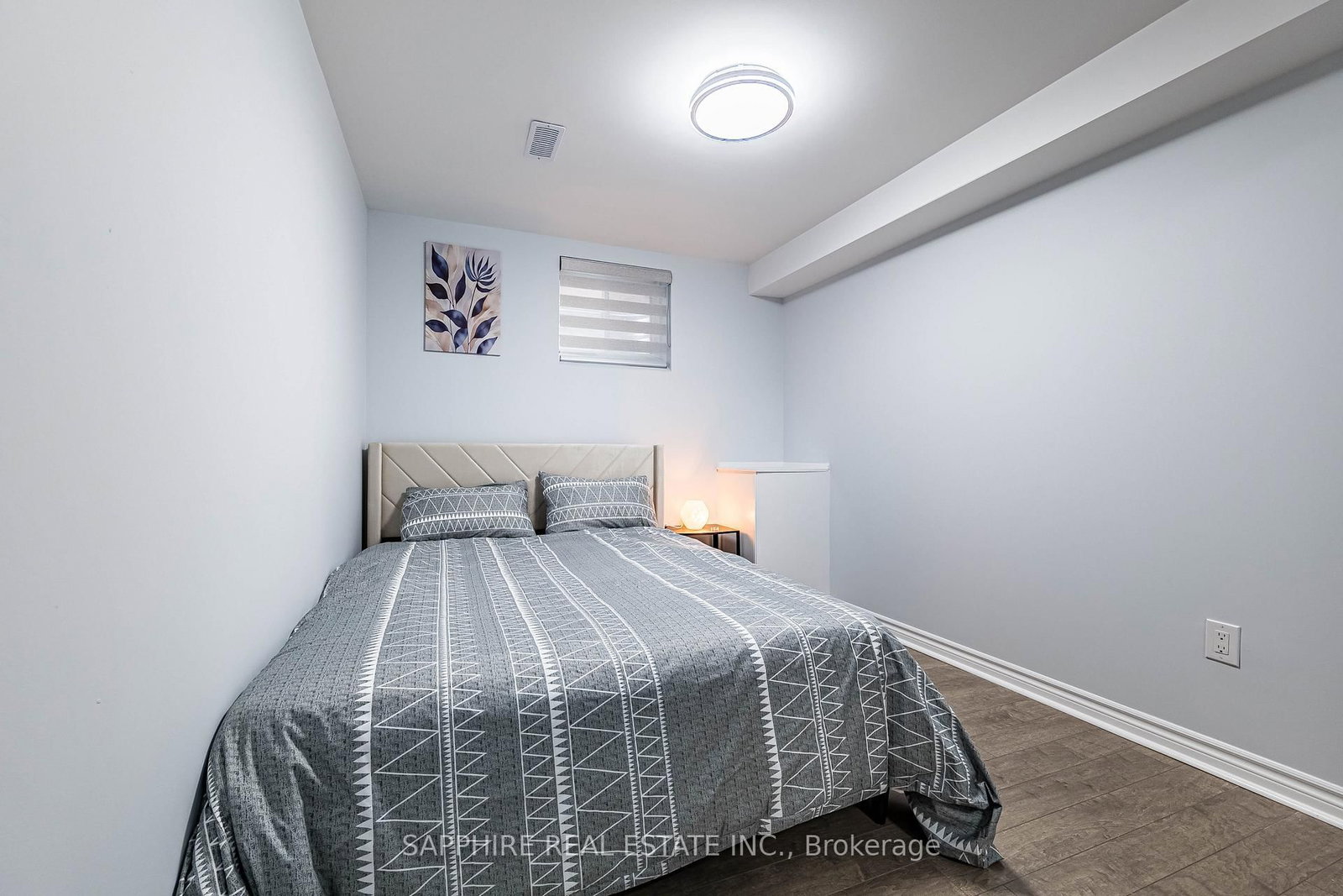 325 Trudeau Drive E - Photo 41