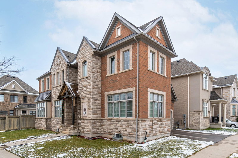 home for lease on 177 North Park Boulevard N
