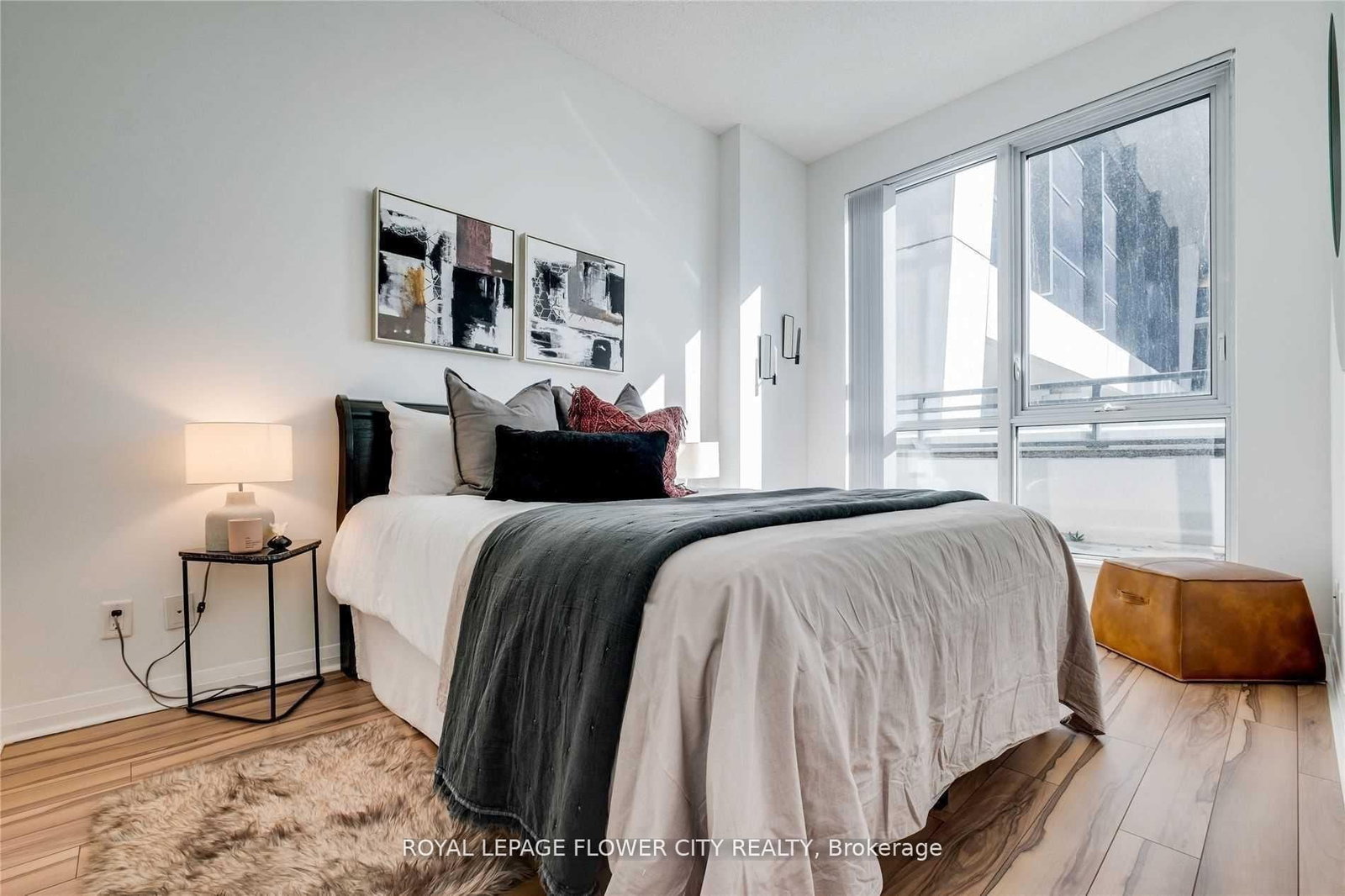 55 Eglinton Avenue W, Unit 310 - Photo 10