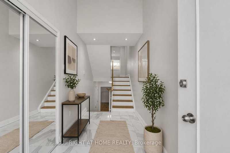 5473 Schueller Cres, Burlington, L7L 3T1 | Image 3