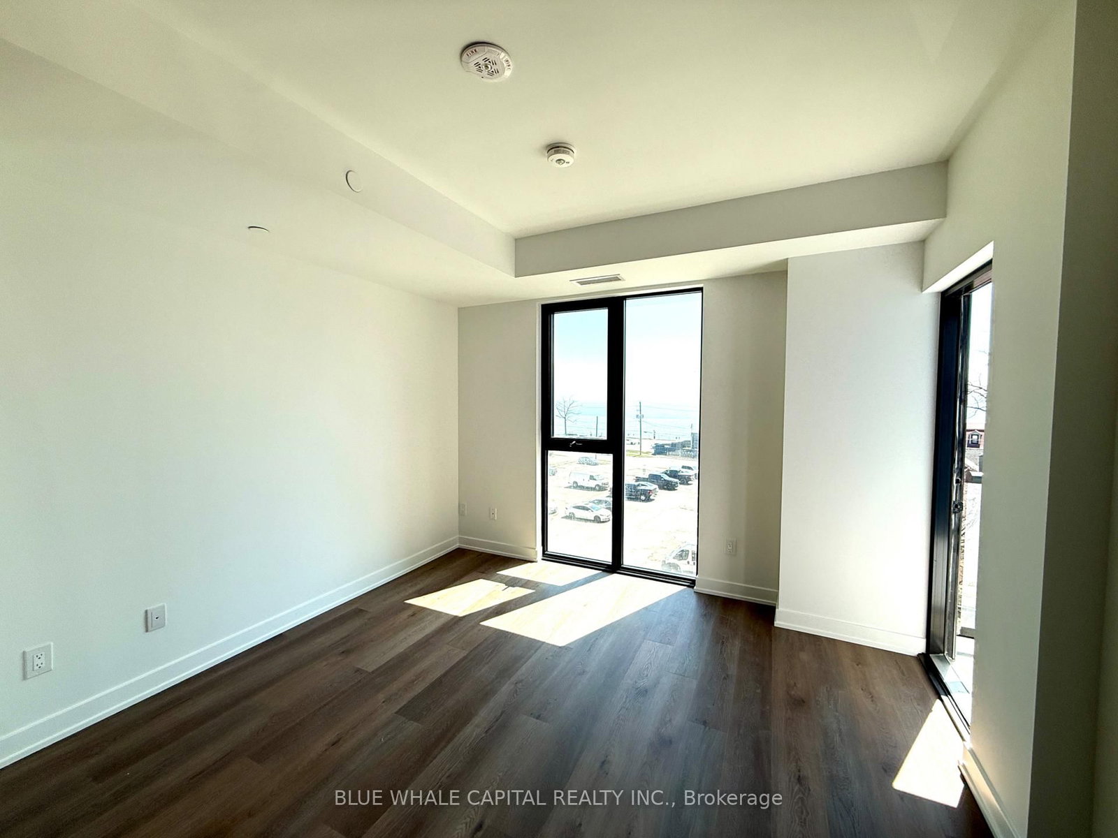 2075 Lakeshore Road, Unit 307 - Photo 19