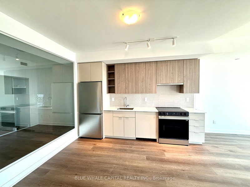 307 - 2075 Lakeshore Rd, Burlington, L7R 0H3 | Image 2