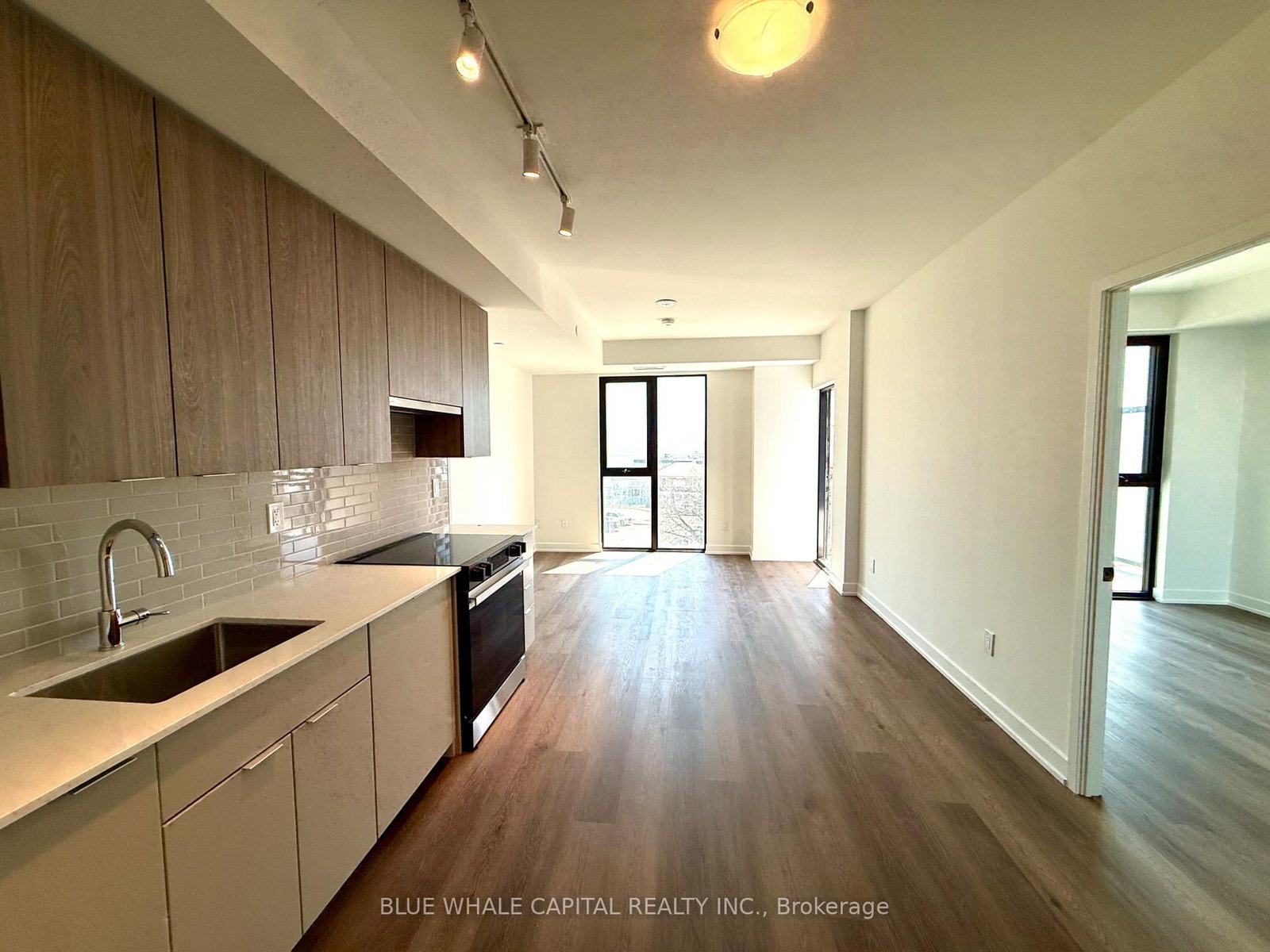 2075 Lakeshore Road, Unit 307 - Photo 3