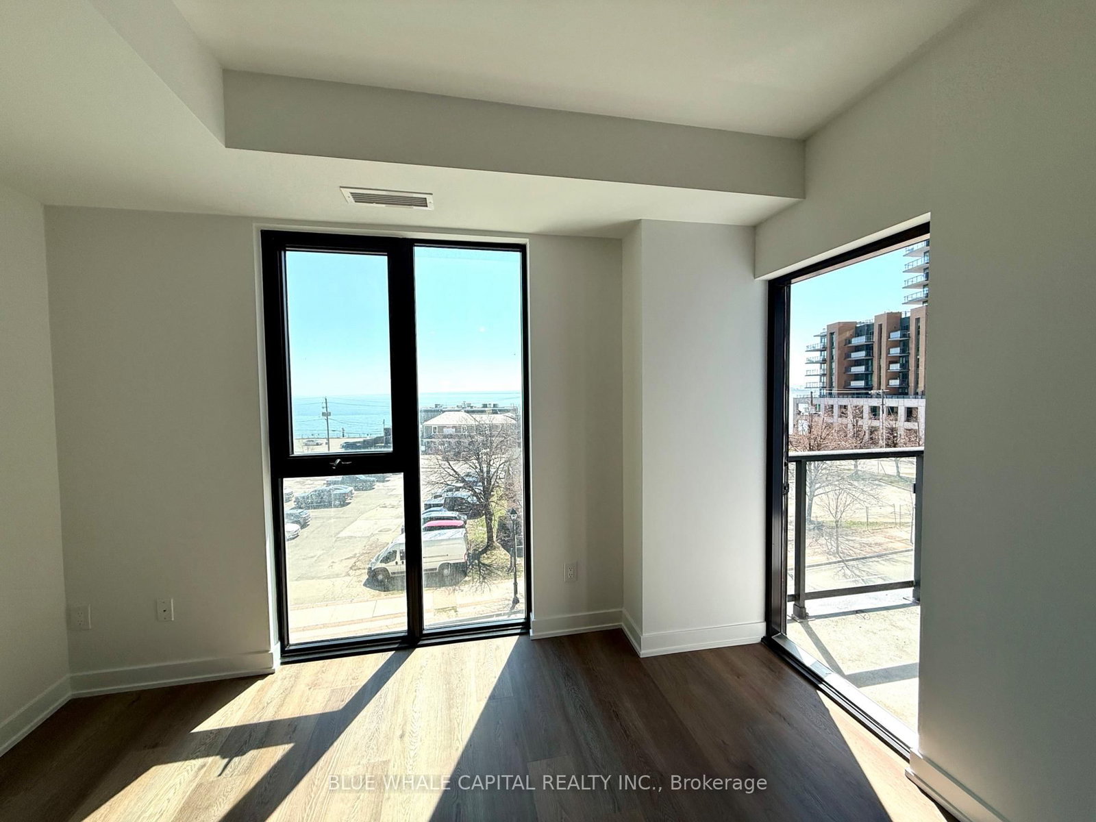 2075 Lakeshore Road, Unit 307 - Photo 5