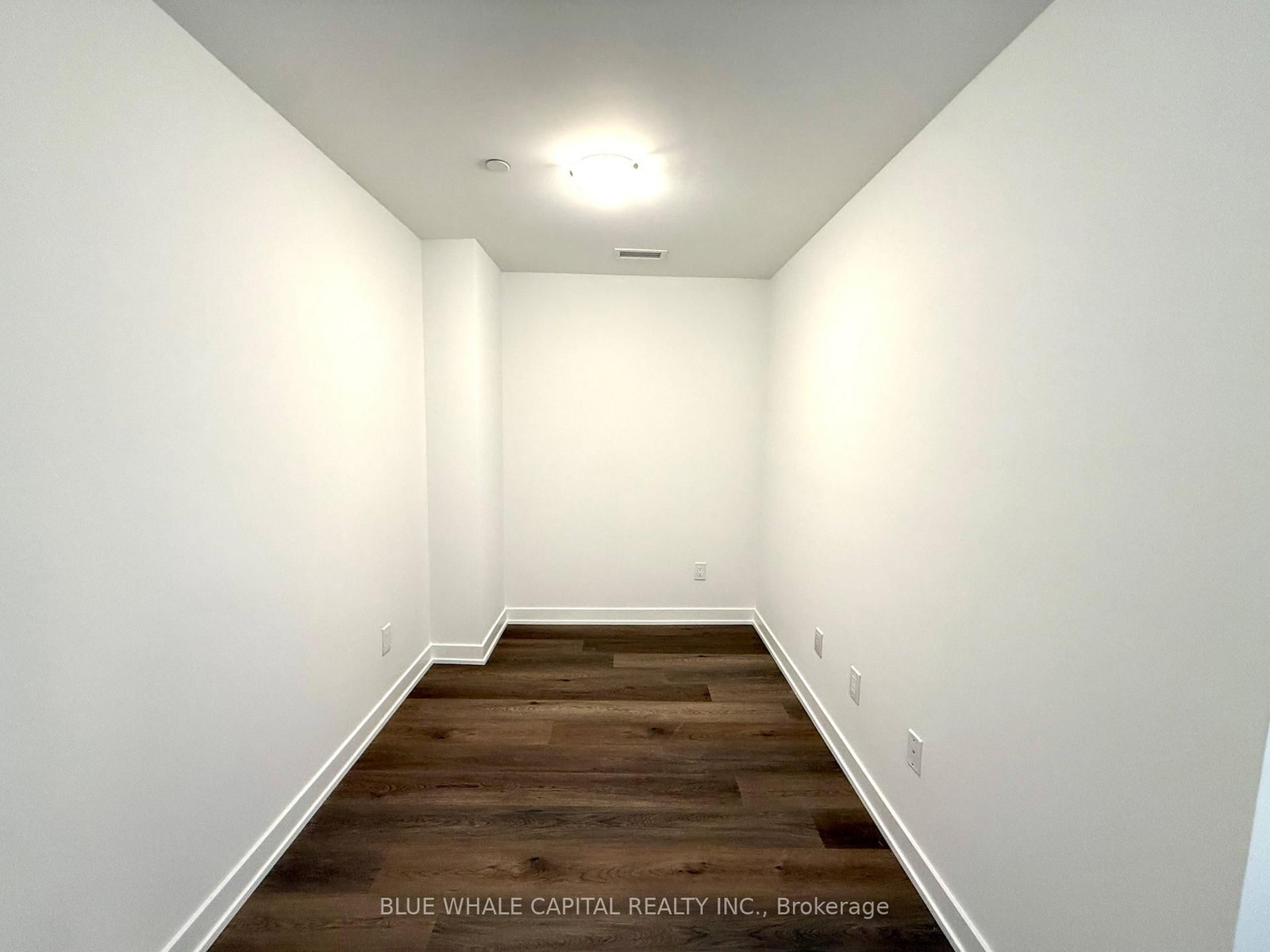 2075 Lakeshore Road, Unit 307 - Photo 7