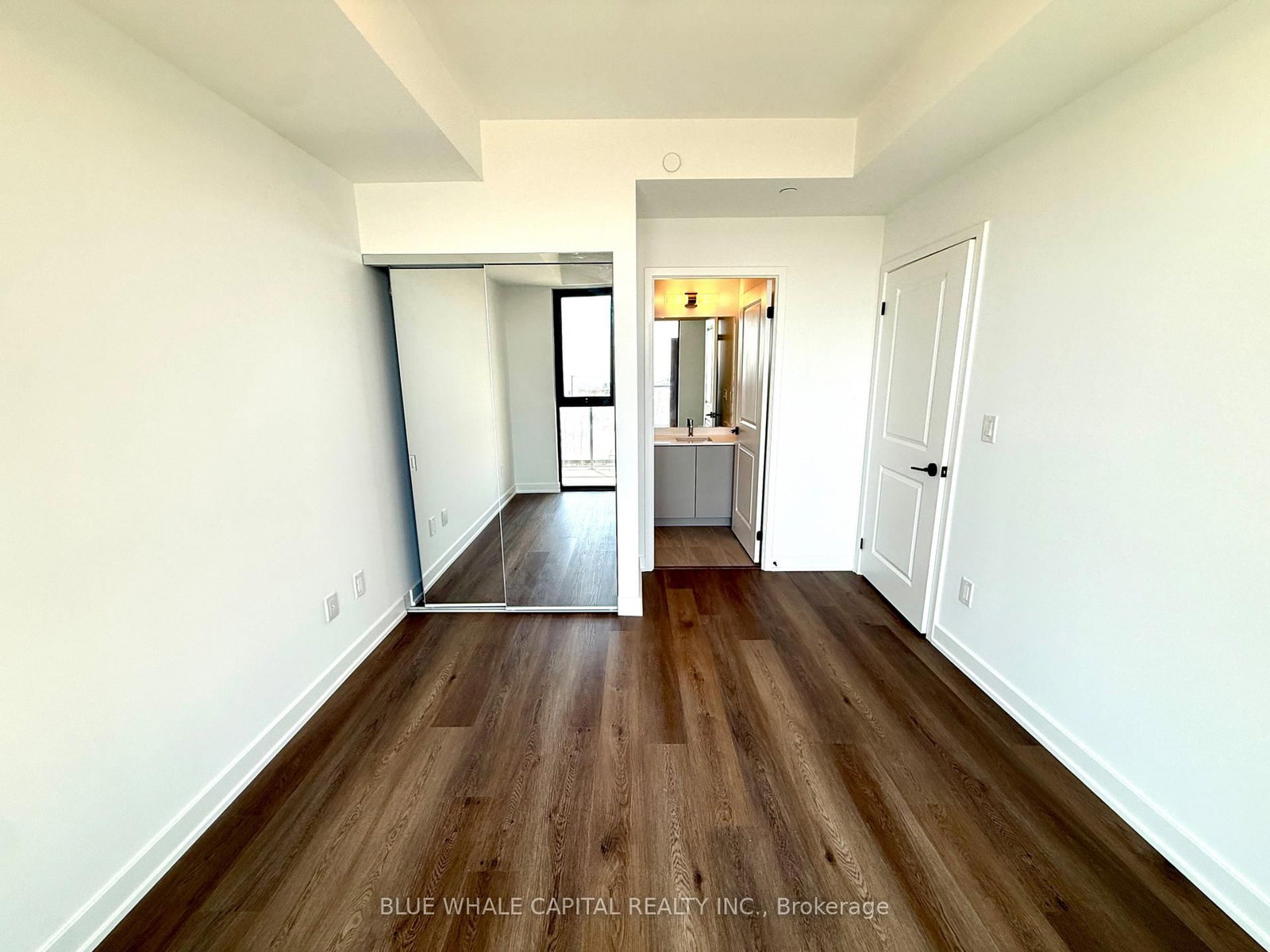 2075 Lakeshore Road, Unit 307 - Photo 9