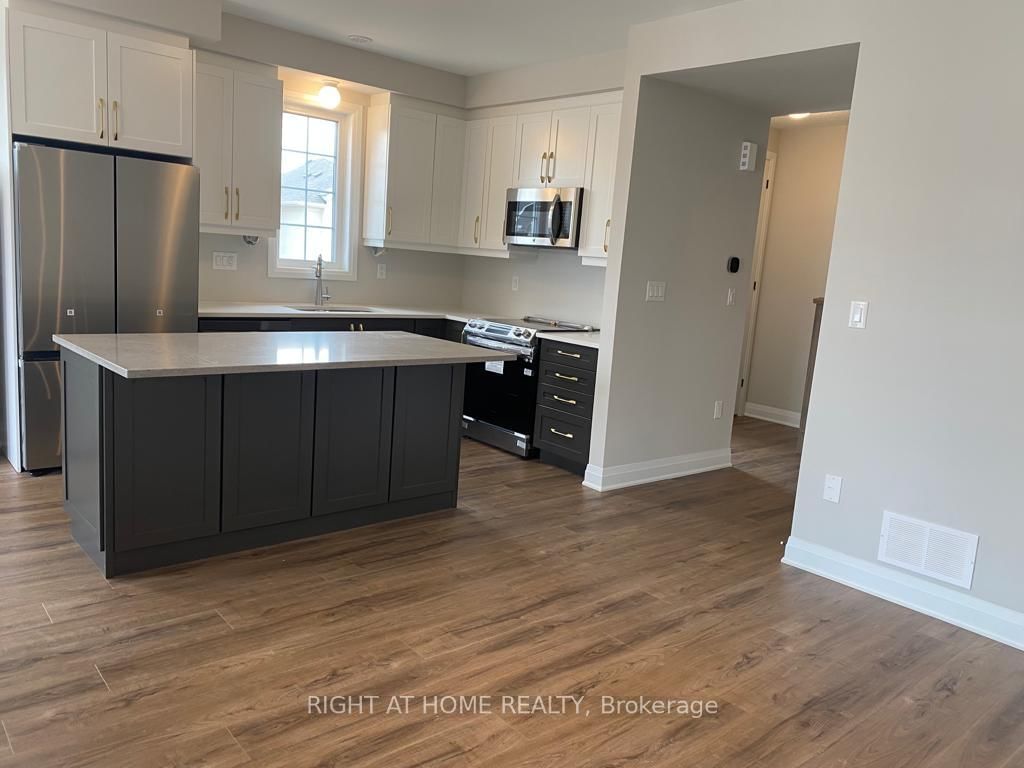 1593 Moira Crescent - Photo 12