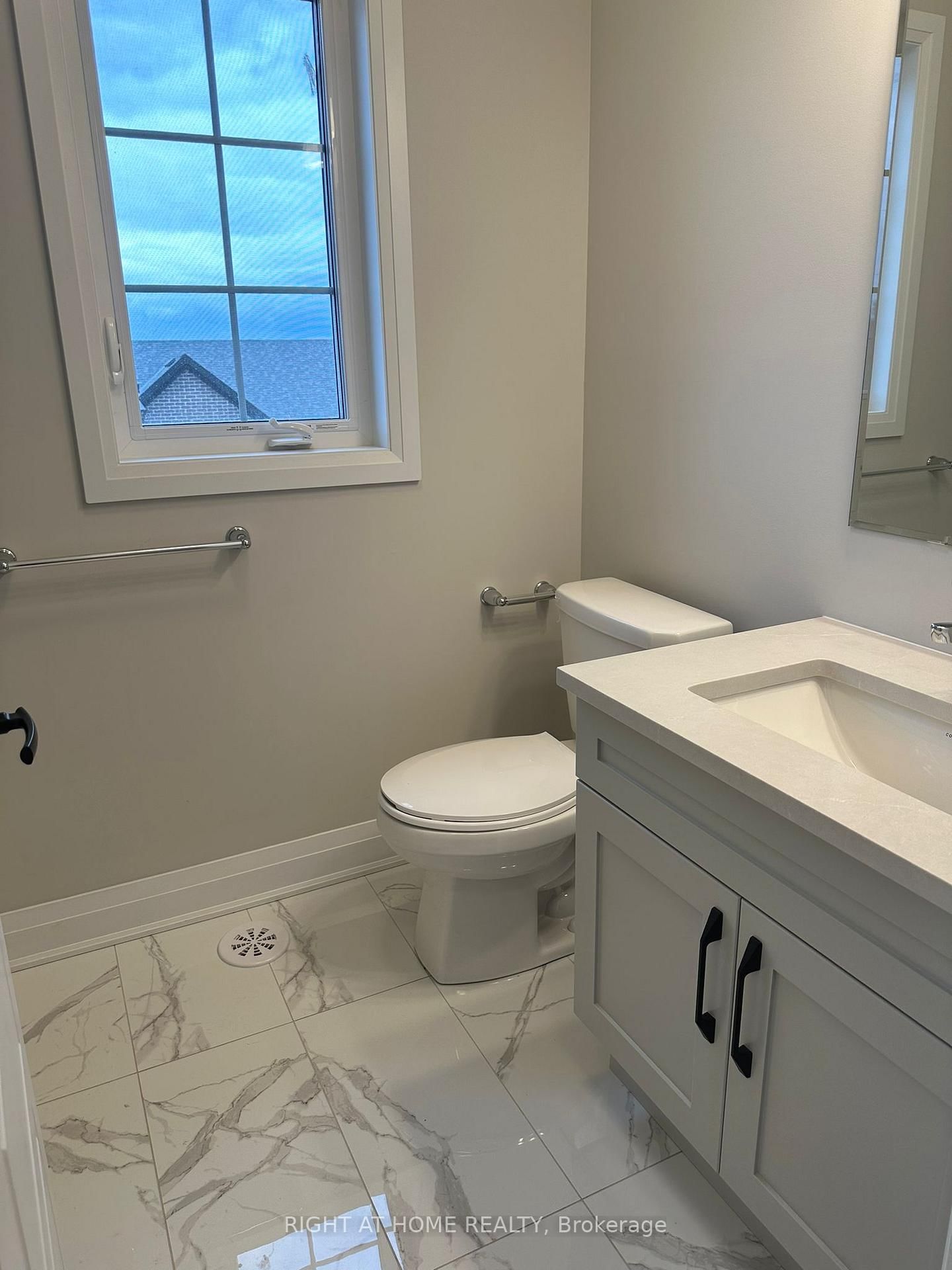 1593 Moira Crescent - Photo 17