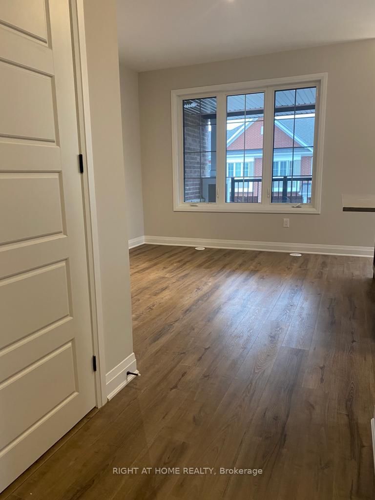 1593 Moira Crescent - Photo 6