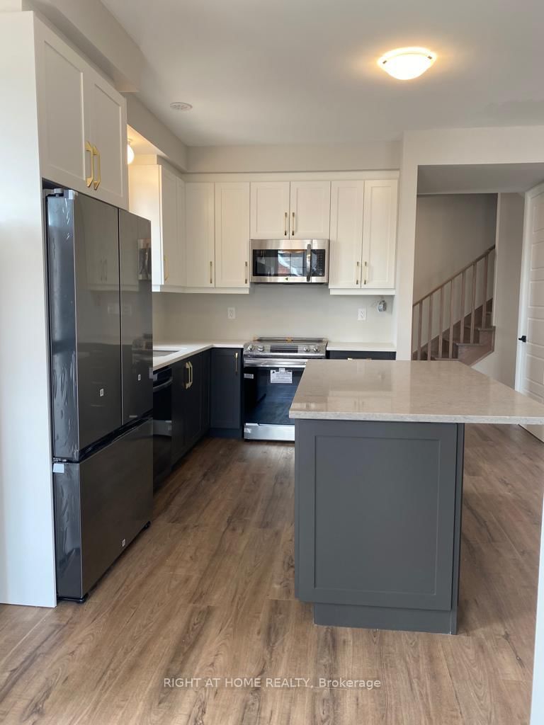 1593 Moira Crescent - Photo 9