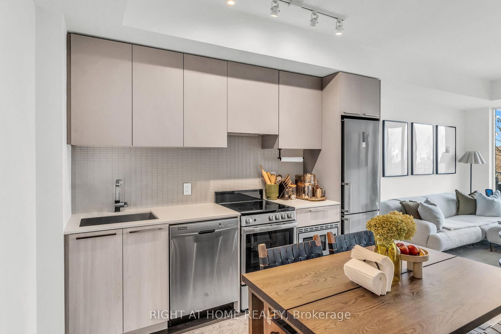 20 Brin Drive, Unit 308 - Photo 8