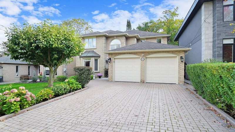 35 La Rush Dr, Toronto, M9P 1S8 | Image 2