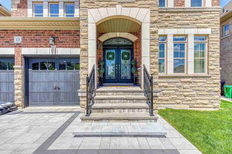 UPPER UNIT - 13 Franmar Rd, Brampton, L6X 0W3 | Image 3