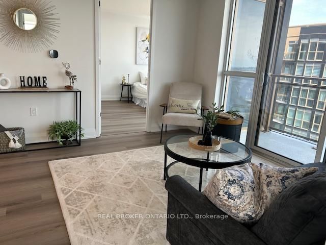 2333 Khalsa Gate, Unit 703 - Photo 5