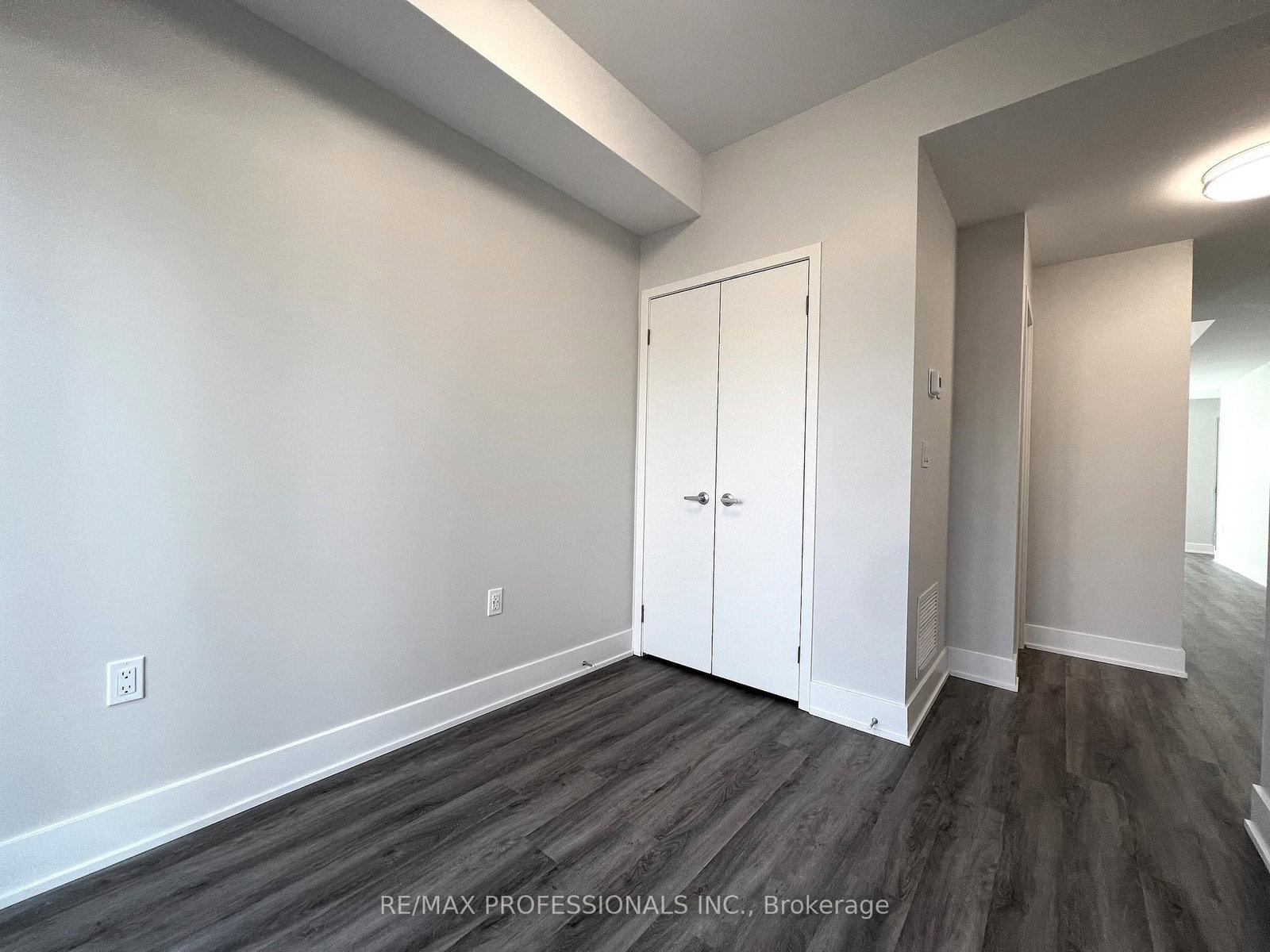62 Dixfield Drive, Unit 106 - Photo 10