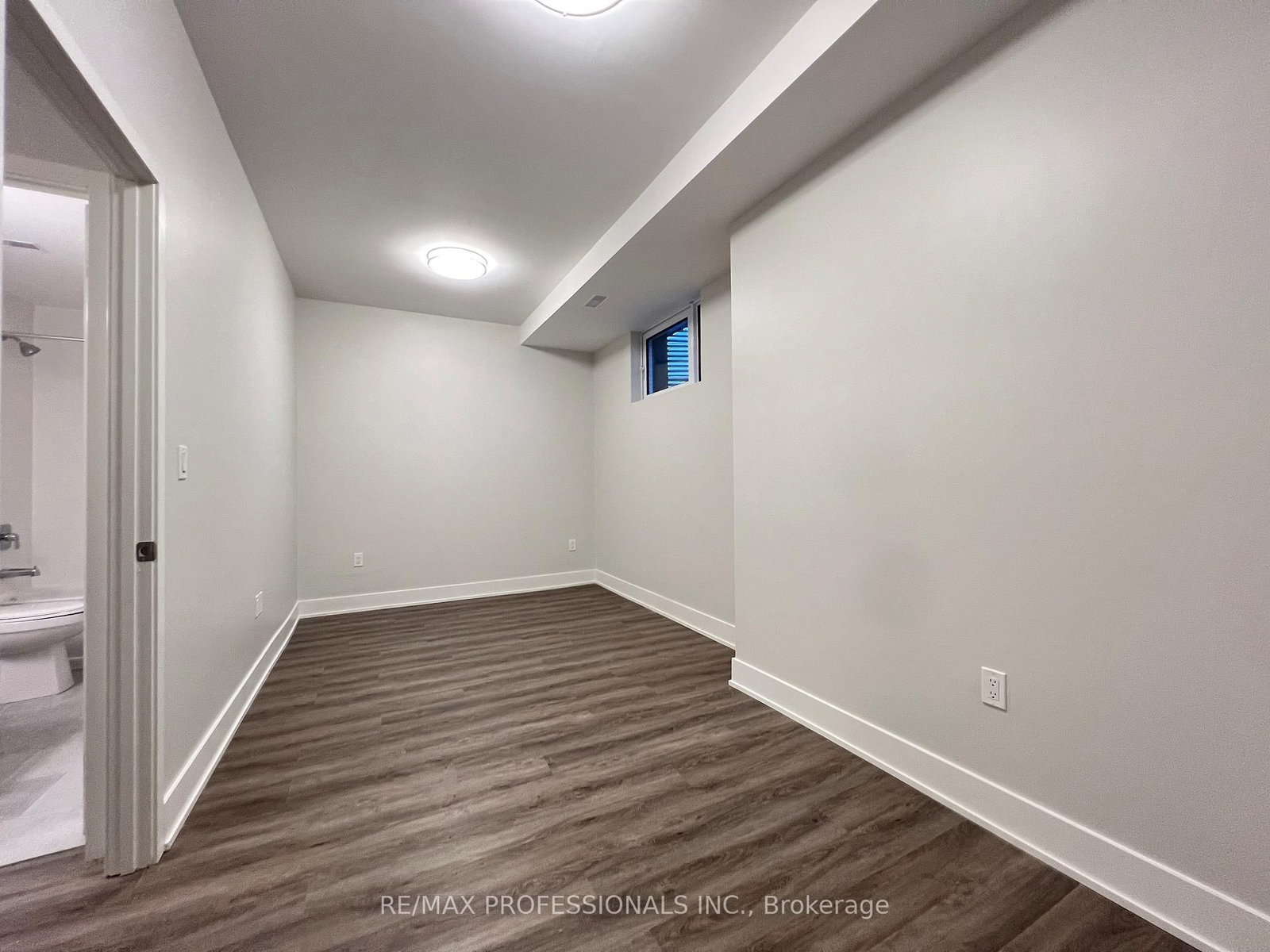 62 Dixfield Drive, Unit 106 - Photo 23