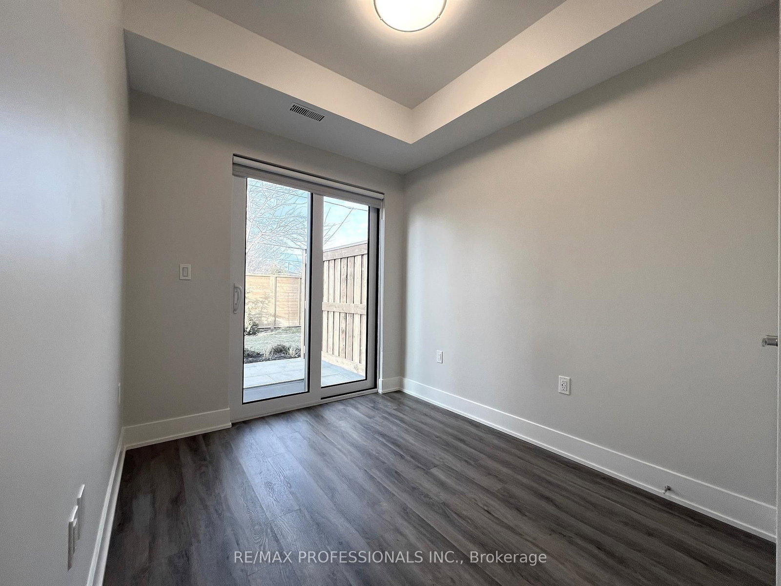 62 Dixfield Drive, Unit 106 - Photo 9