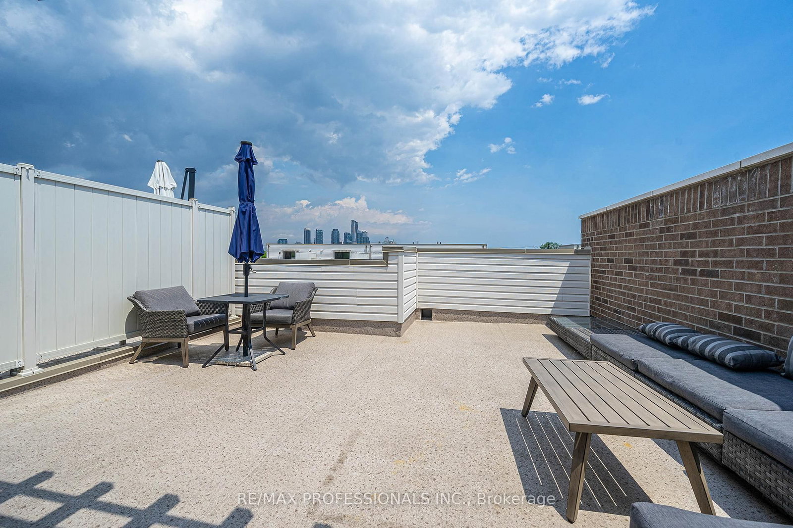 6 Drummond Street, Unit 320 - Photo 28