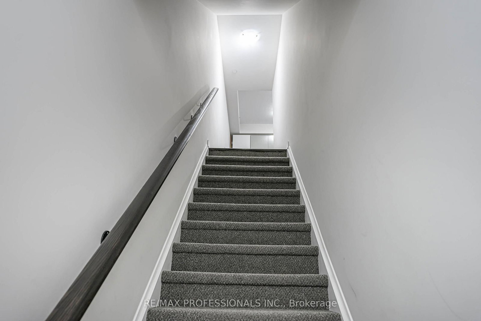 6 Drummond Street, Unit 320 - Photo 30