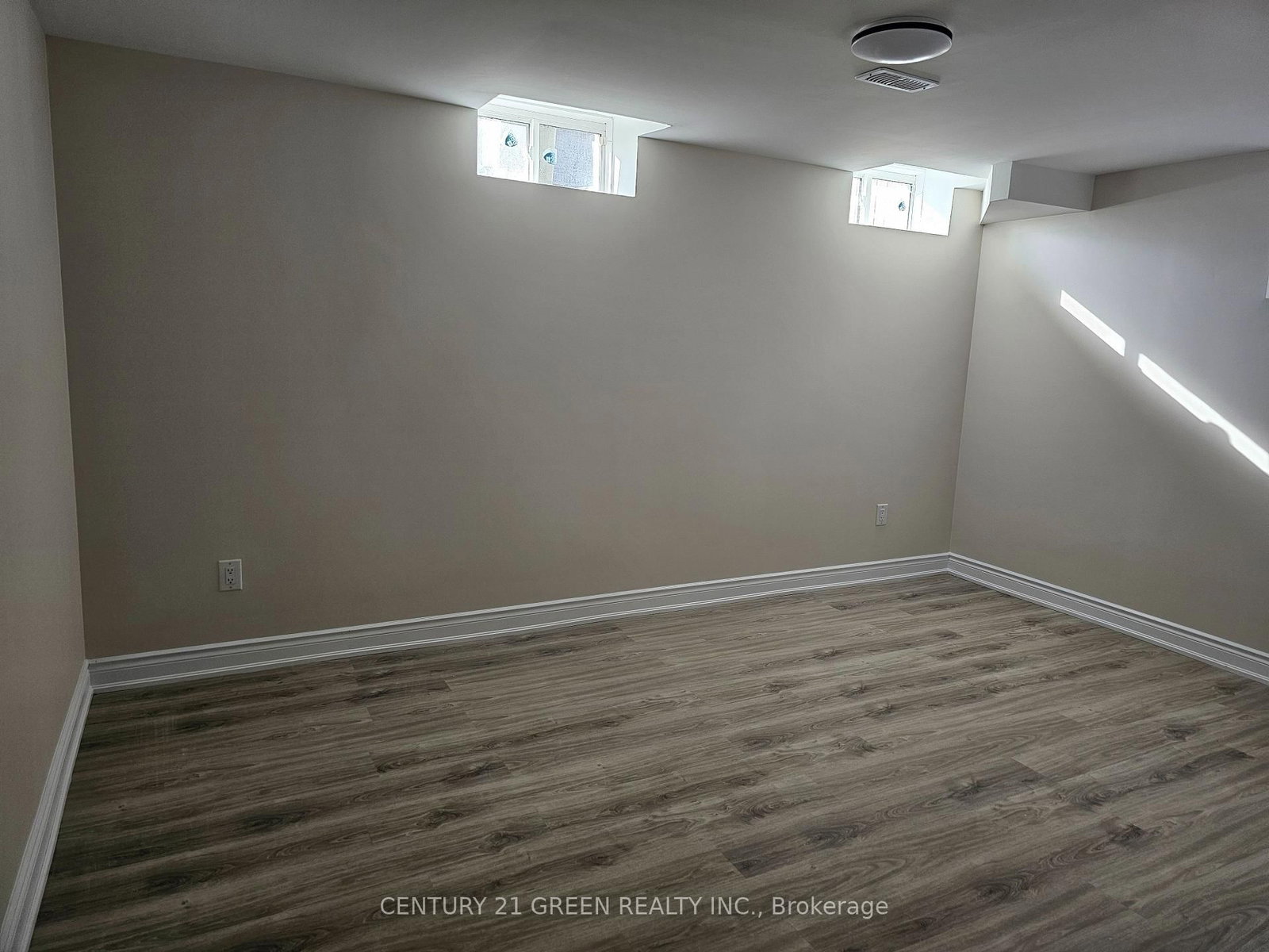 15172 Danby Road, Unit Bsmt - Photo 5